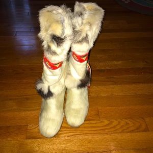 Tenica fur boots